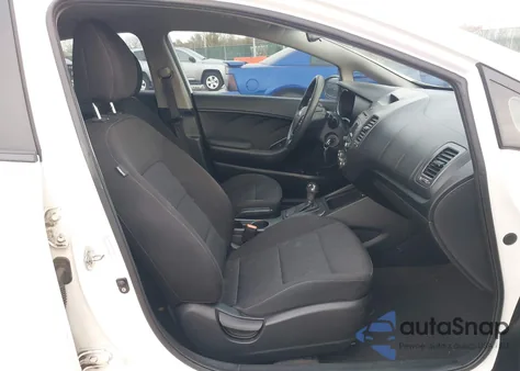 2016 Kia Forte Lx z USA, uszkodzony, nr VIN KNAFK4A69G5487742